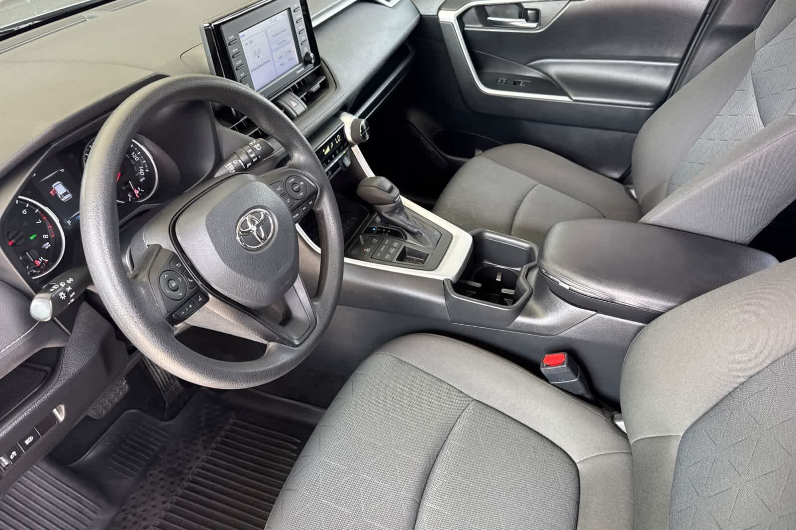 Used 2022 Silver Sky Metallic Toyota XLE image 11