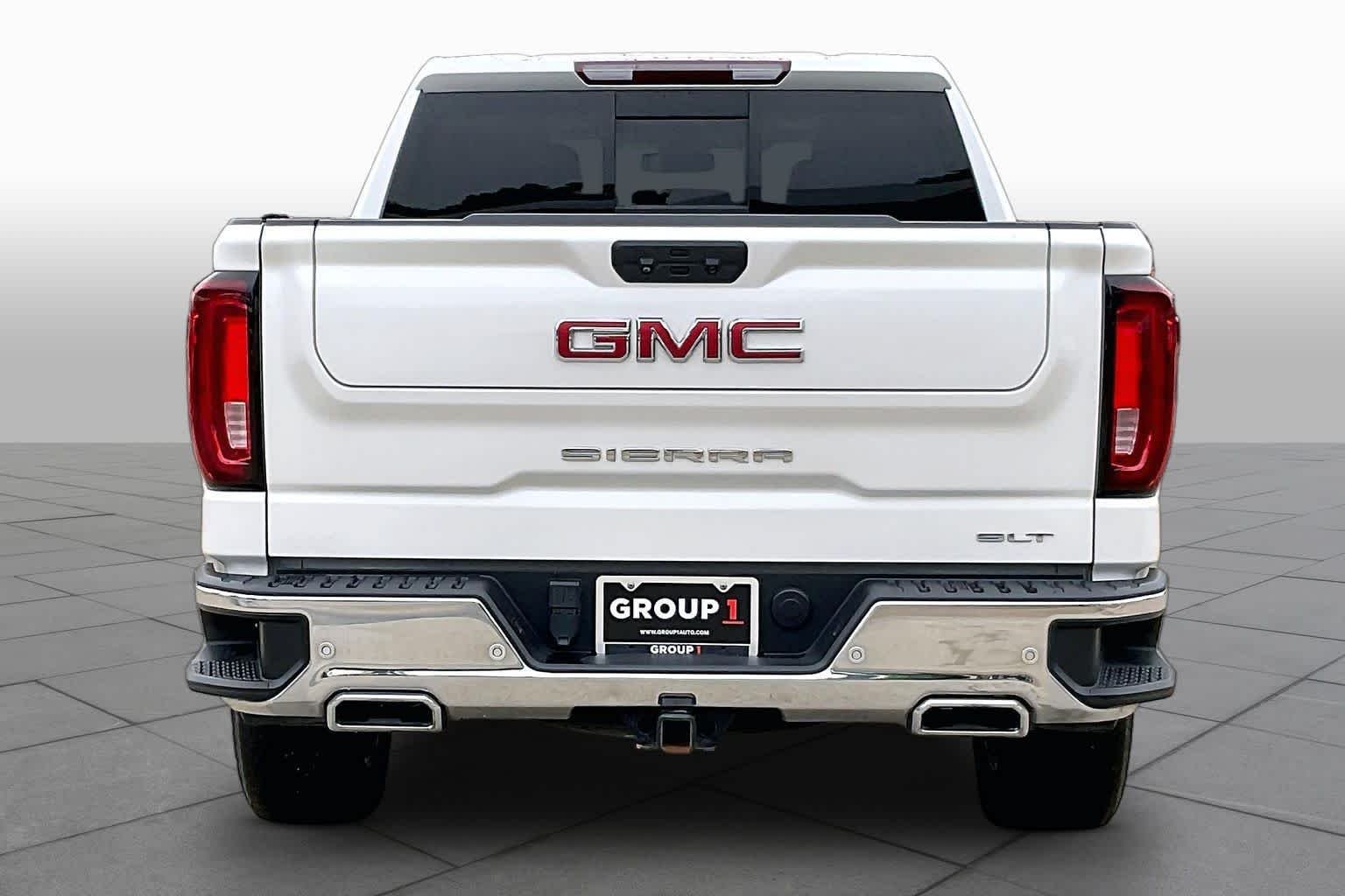 Used 2022 White Frost Tricoat GMC SLT image 5