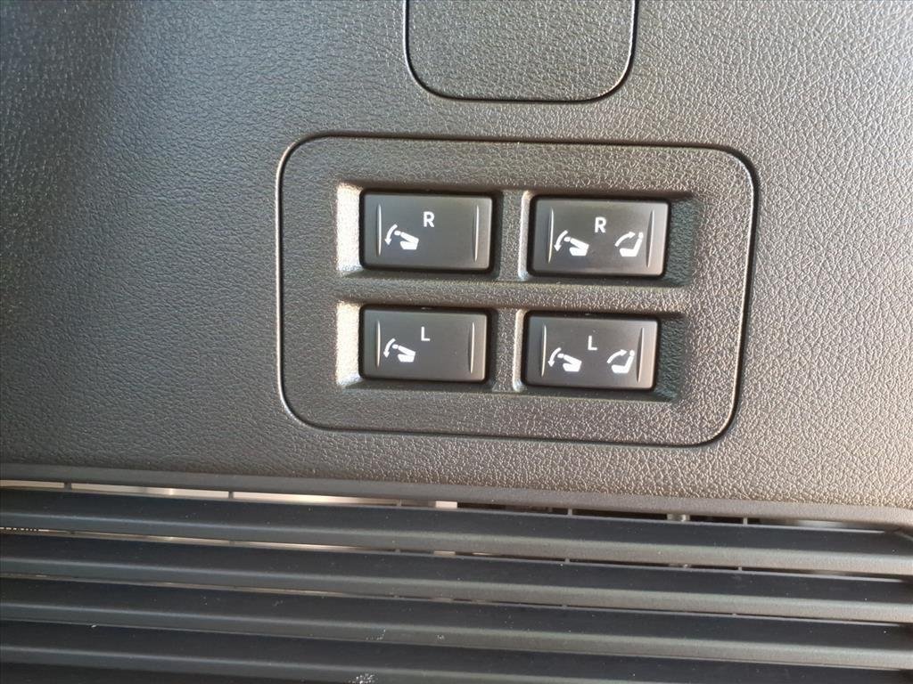 2025 Nissan Armada SL - Photo 25