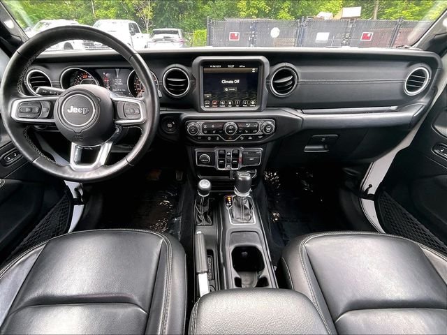 Used 2021 Bright White Clearcoat Jeep Unlimited Sahara image 16