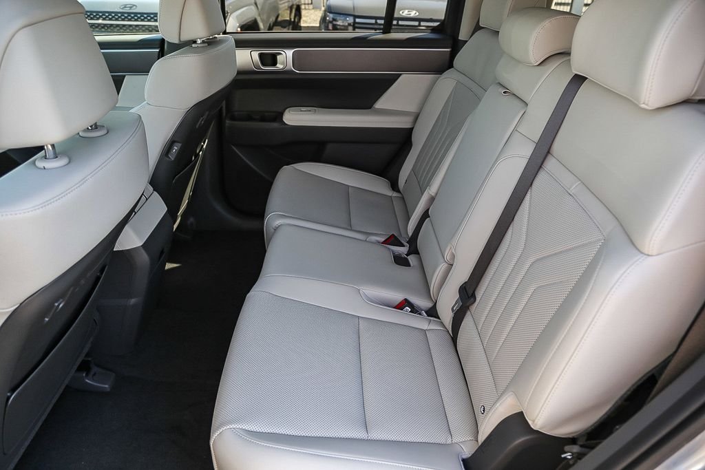 New 2026 Silver Hyundai SEL image 18