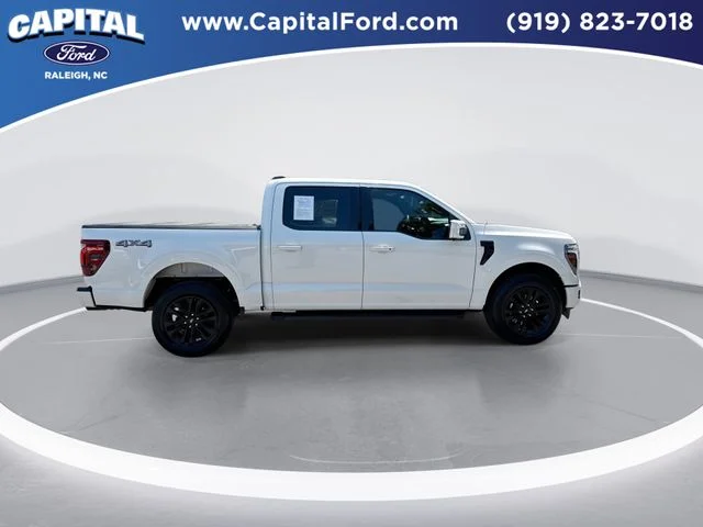 Used 2025 White Ford Lariat image 9