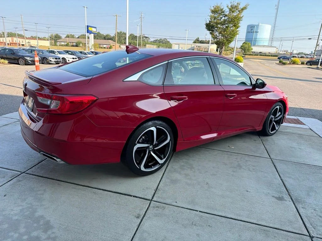 Used 2018 Red Honda Sport image 6