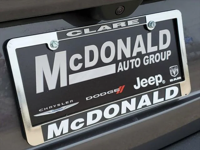 New 2026 Baltic Gray Metallic Clear-Coat Exterior Paint Jeep Laredo X image 8