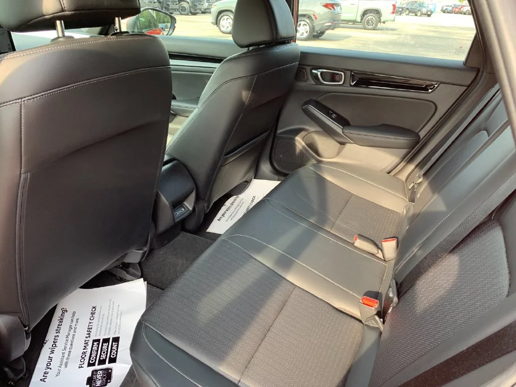 Used 2022 Red Honda Sport Touring image 14