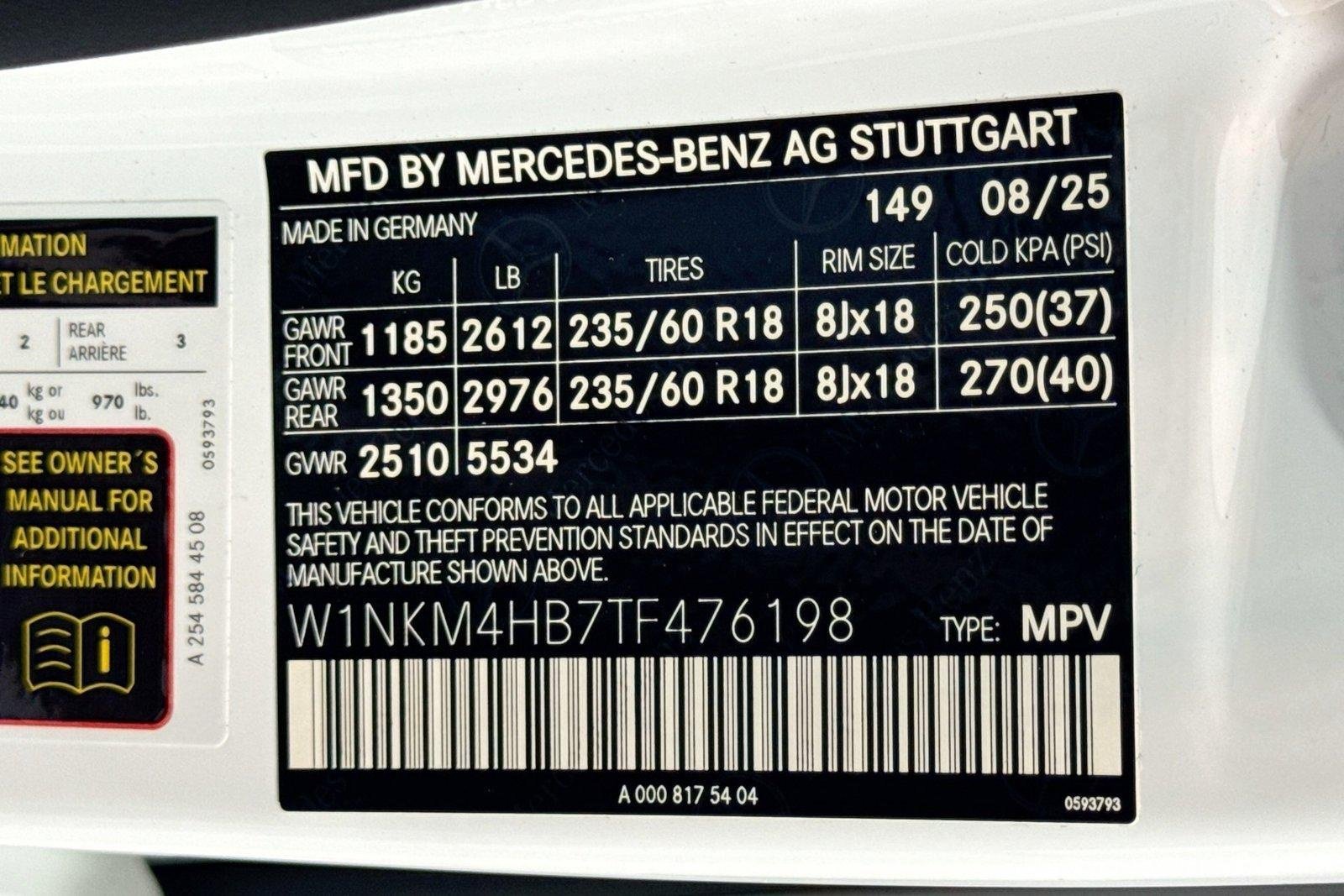 New 2026 Black Mercedes-Benz GLC 300 image 30