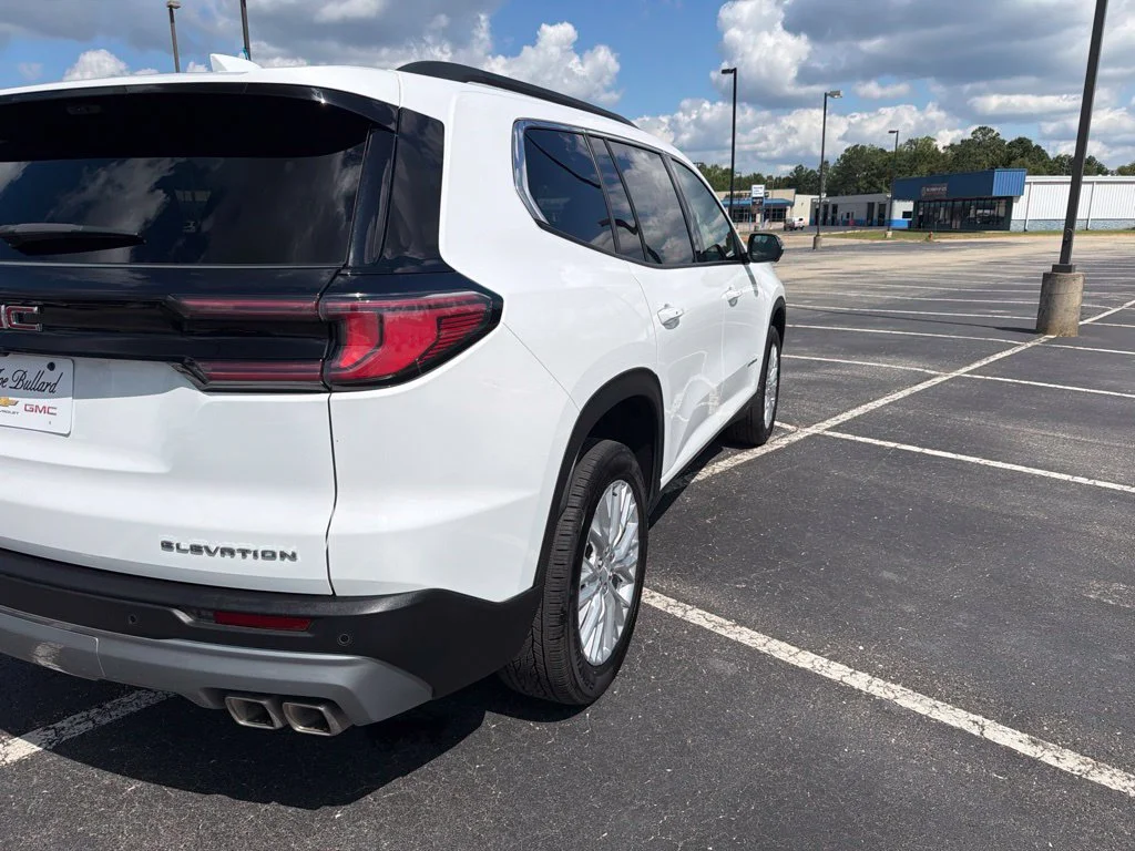 Used 2026 Summit White GMC Elevation image 5