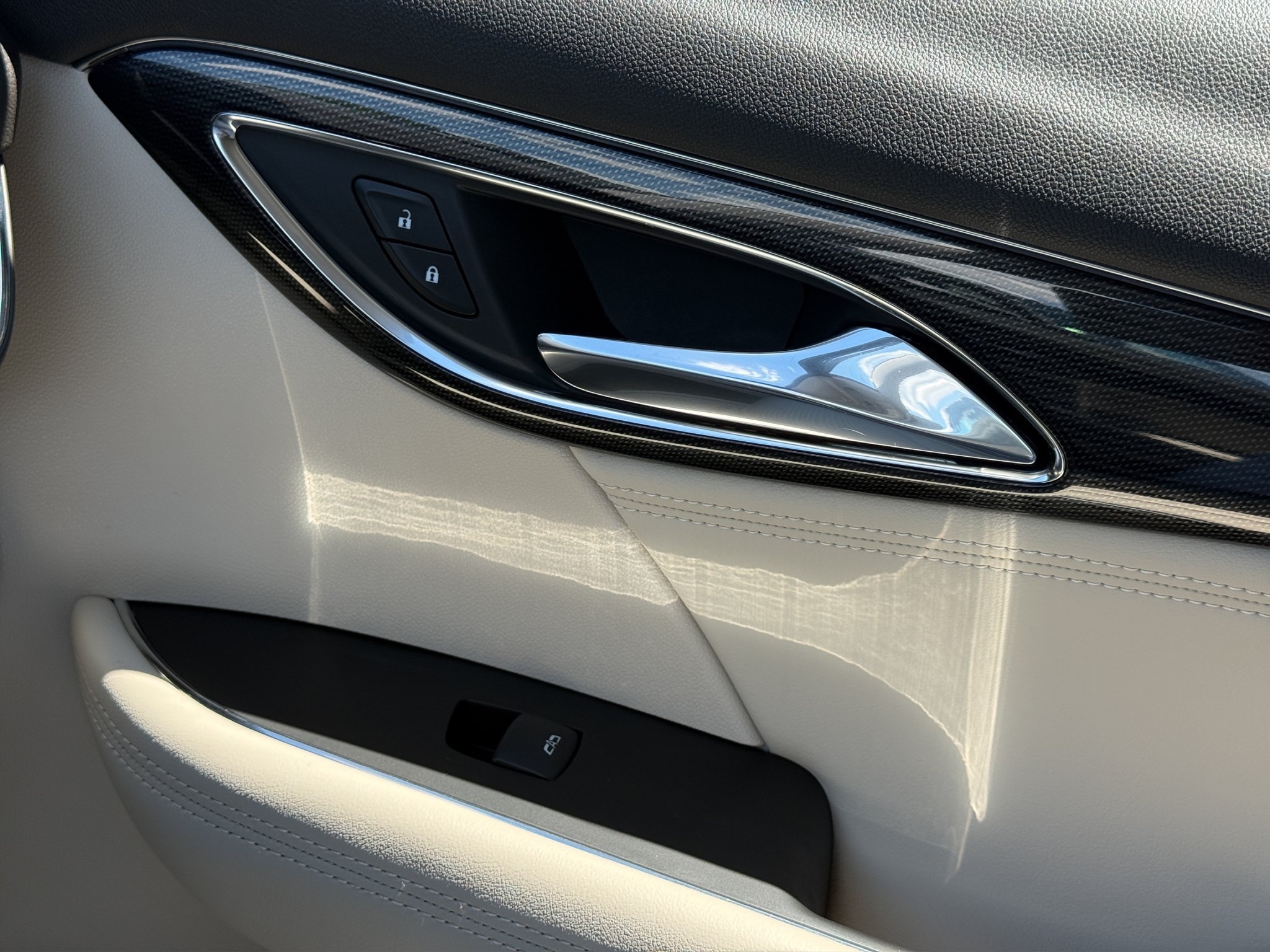 Used 2023 Cinnabar Metallic Buick Preferred image 18