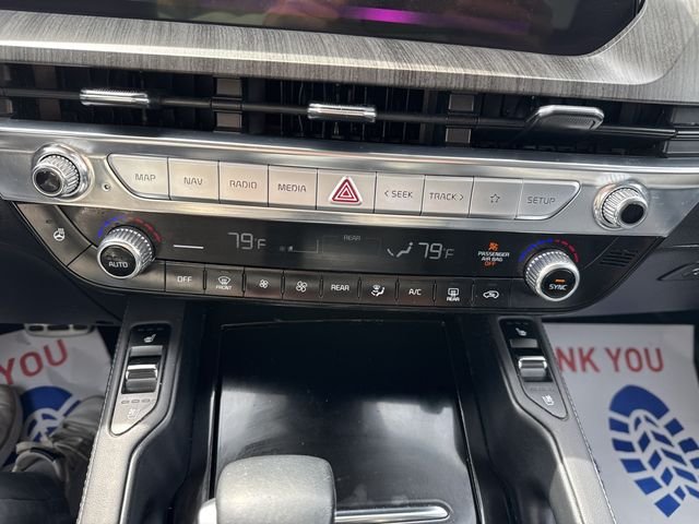 Used 2023 Black Kia SX-Prestige image 18