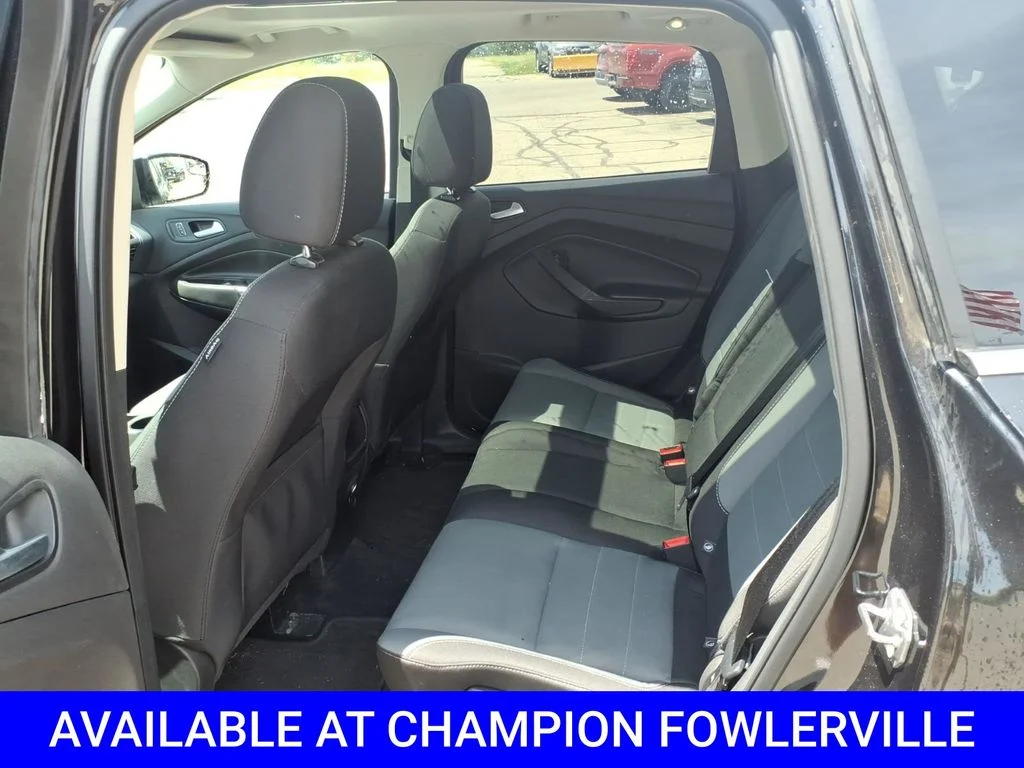 Used 2015 Black Ford SE image 8