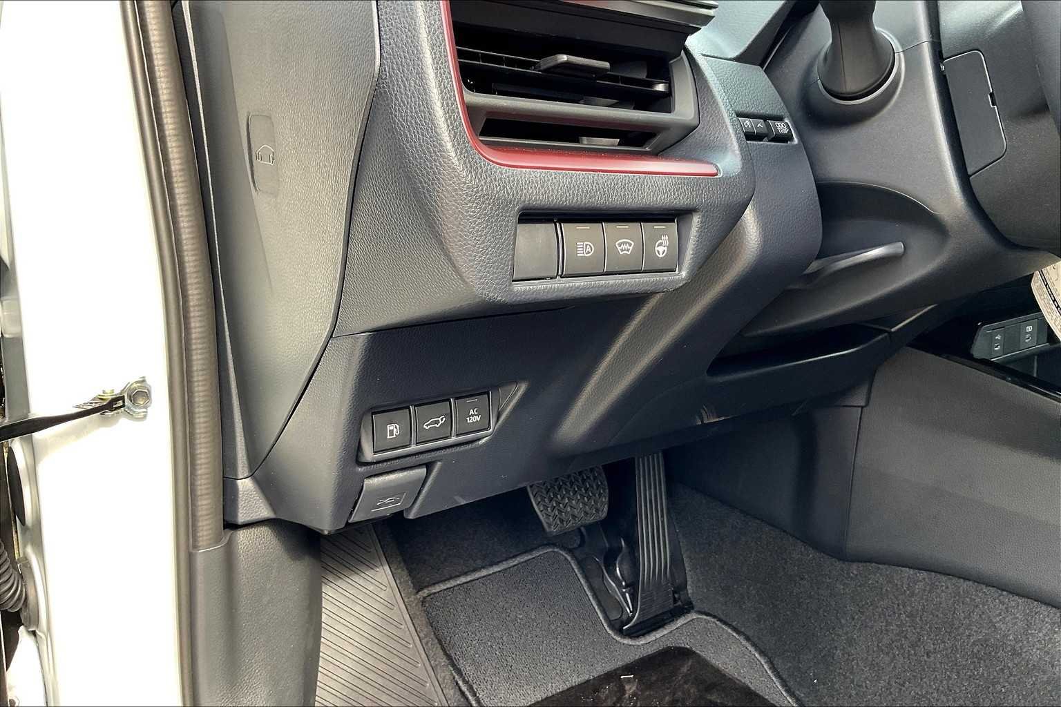 New 2026 Wind Chill Pearl Toyota XSE Premium image 18
