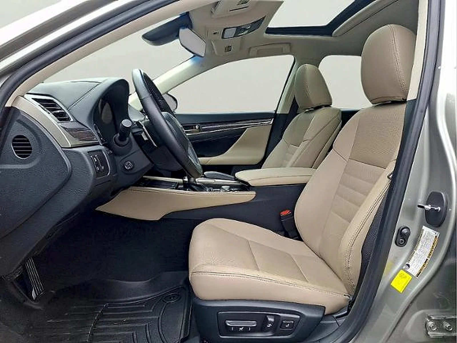 Used 2020 Atomic Silver Lexus  image 12