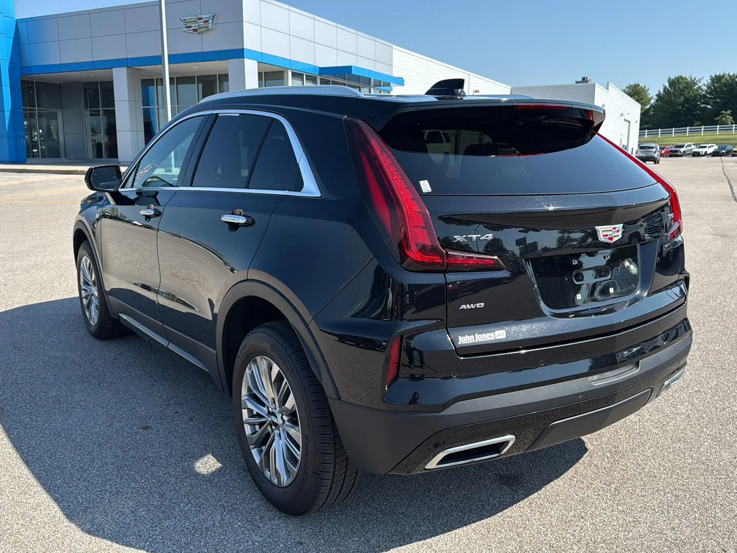 Used 2024 BLACK CADILLAC AWD 4DR PREMIUM LUXURY image 19