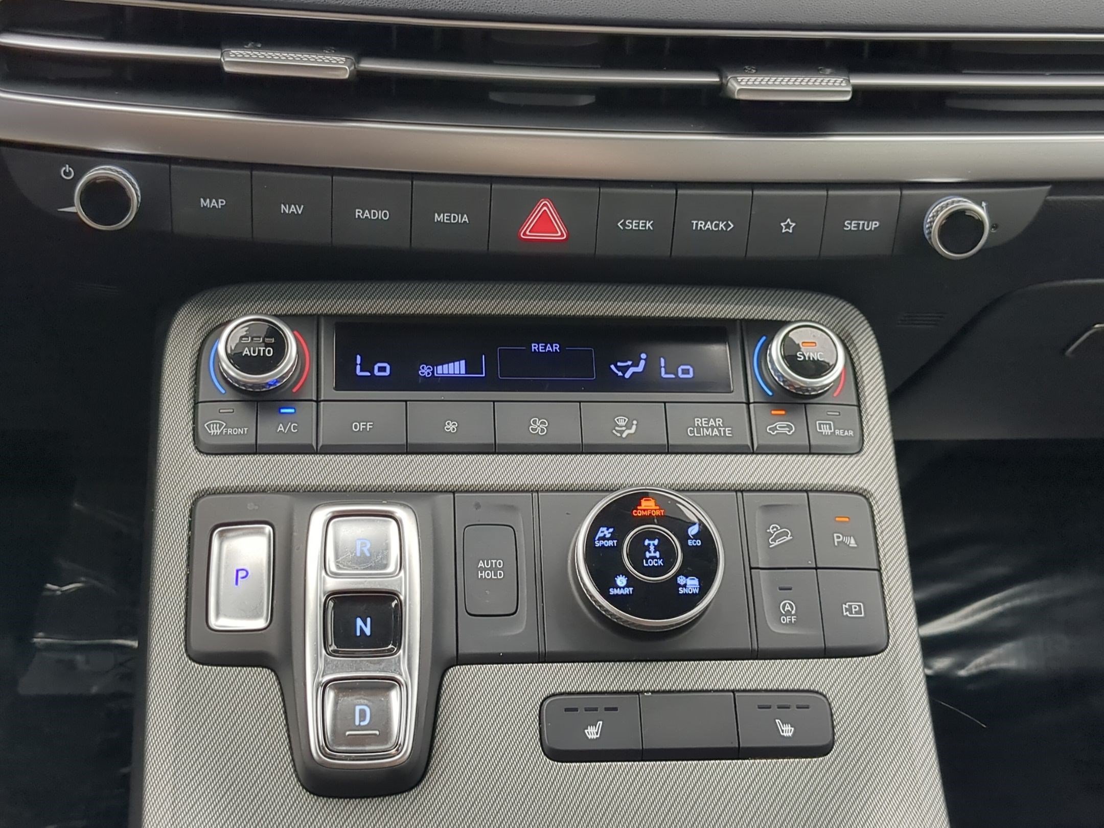 Used 2025 Abyss Black Pearl Hyundai SEL image 25