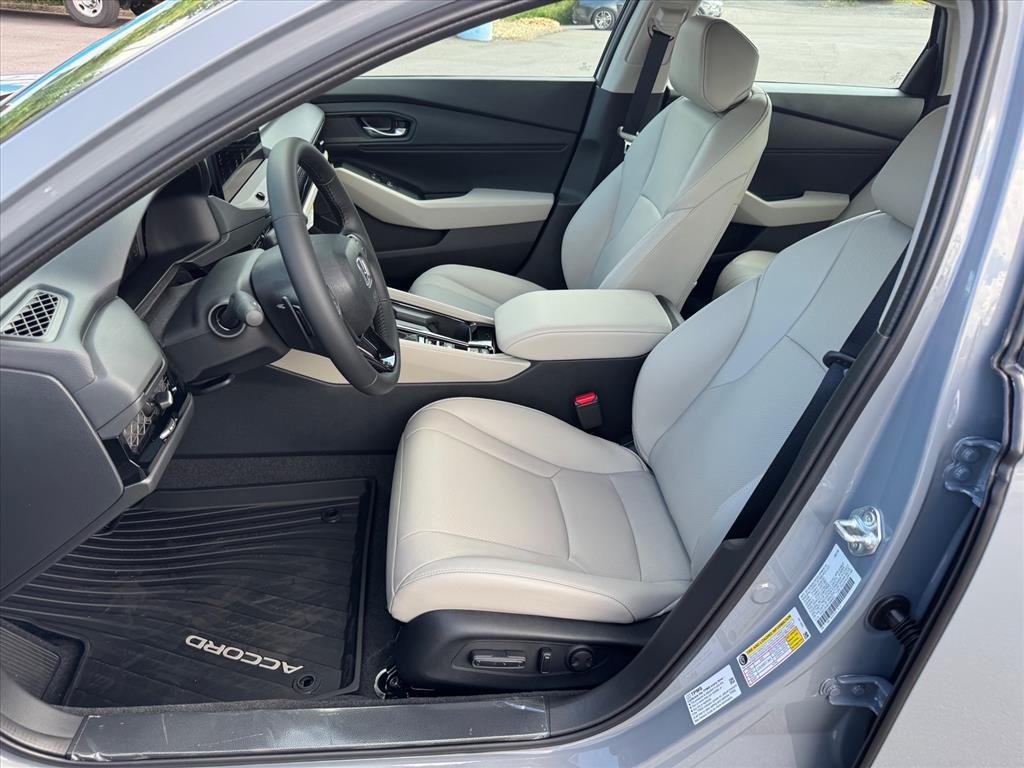 New 2026 Urban Gray Pearl Honda EX-L image 5