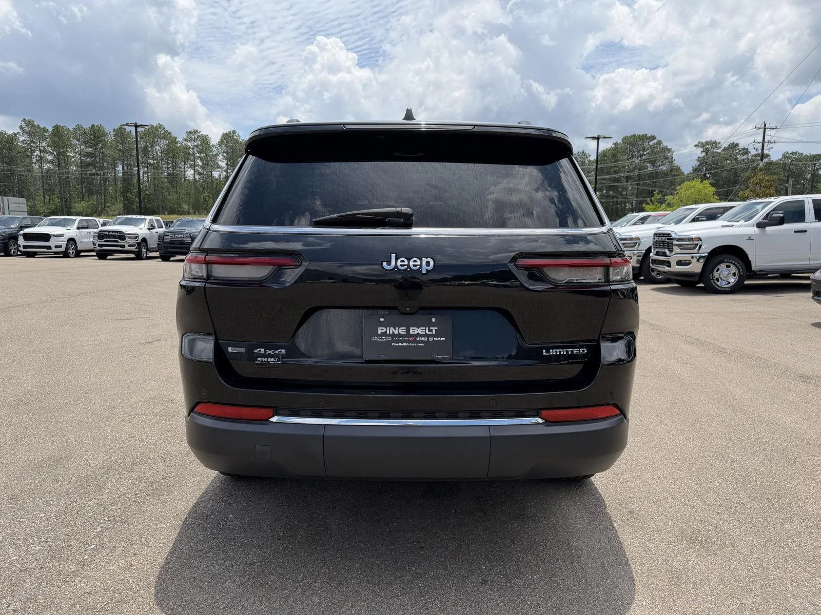 Used 2021 Diamond Black Crystal Pearlcoat Jeep Limited image 5