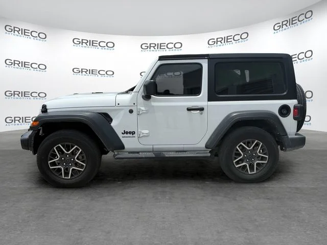 Used 2022 Bright White Clearcoat Jeep Sport S image 4