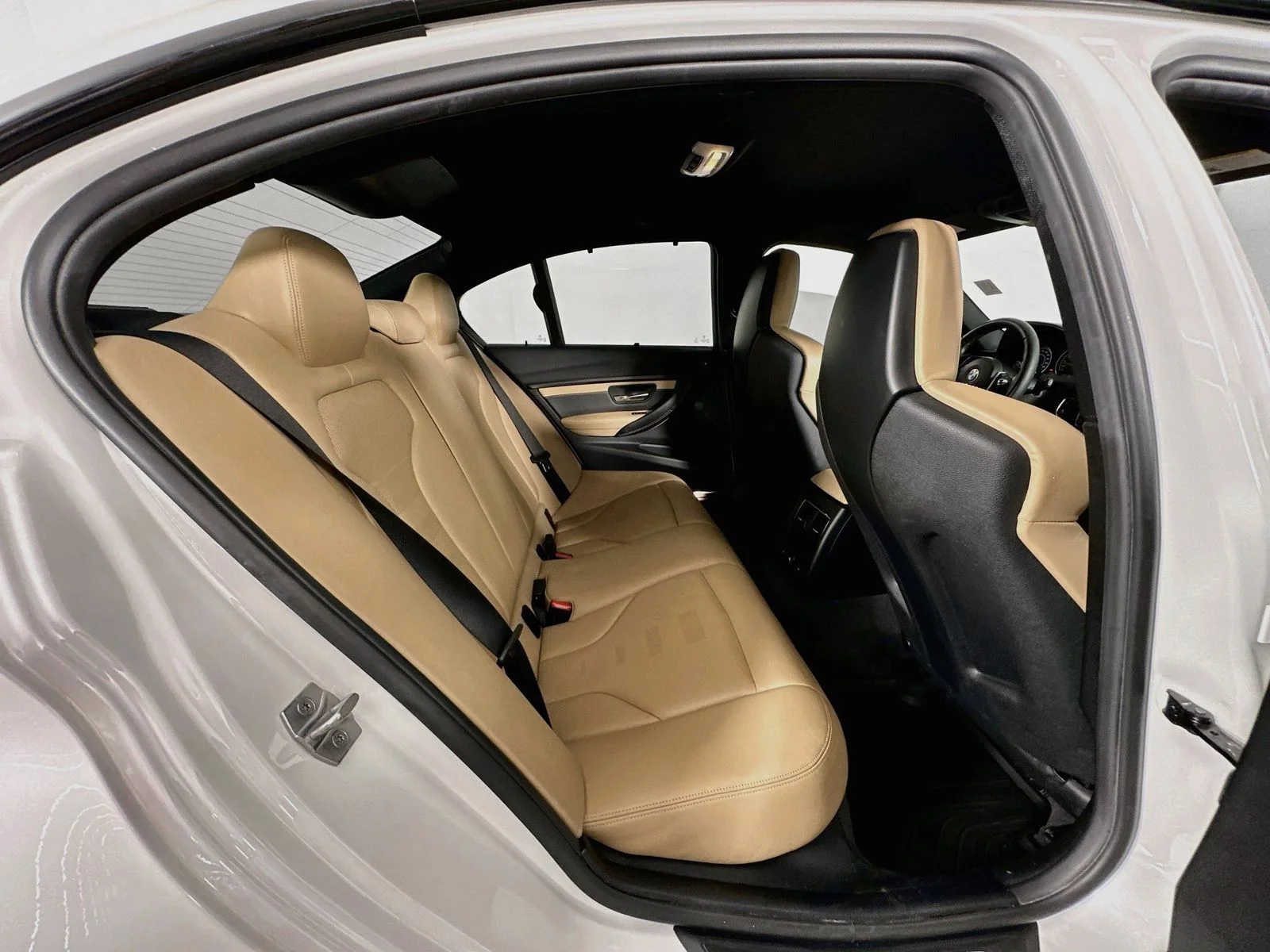 Used 2016 White BMW Base image 29