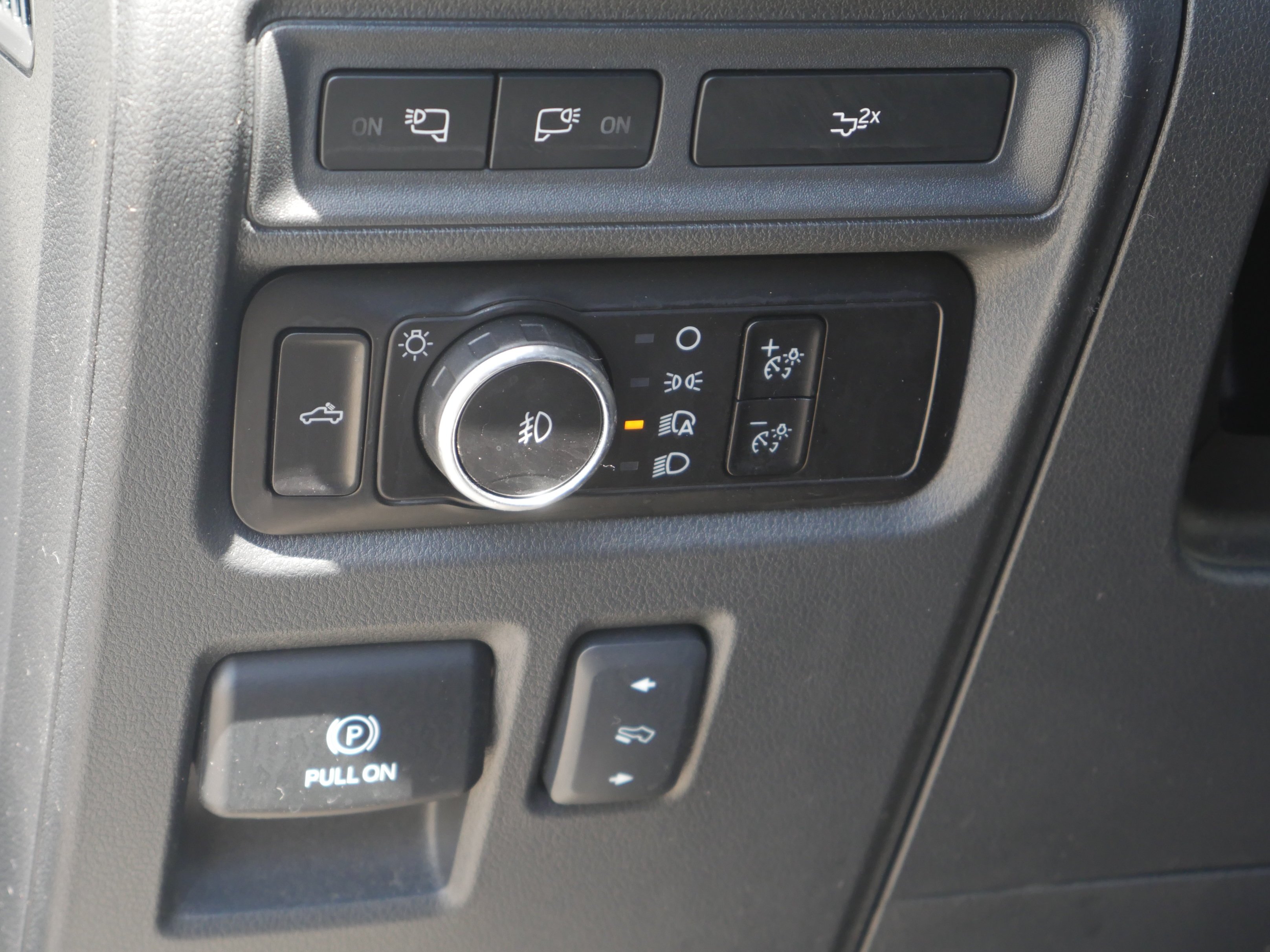 Certified Used 2023 Avalanche Gray Ford XL image 5