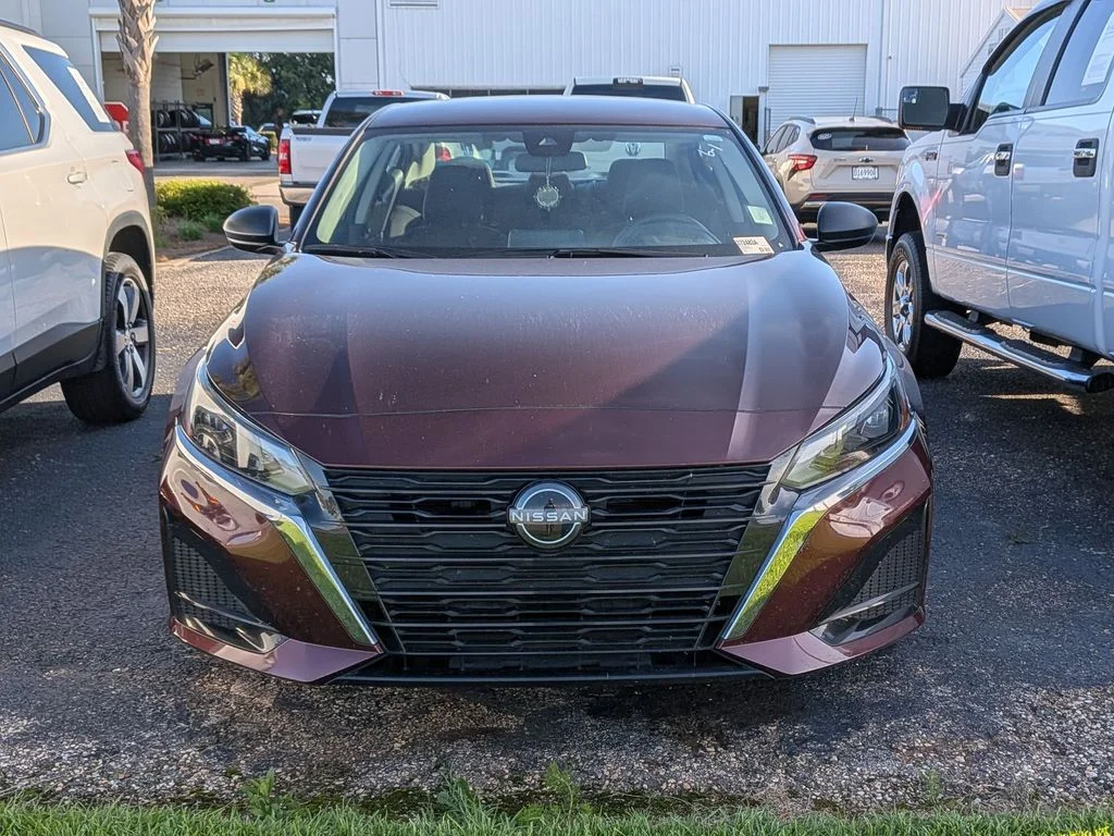 Used 2024 Red Nissan 2.5 SV image 5