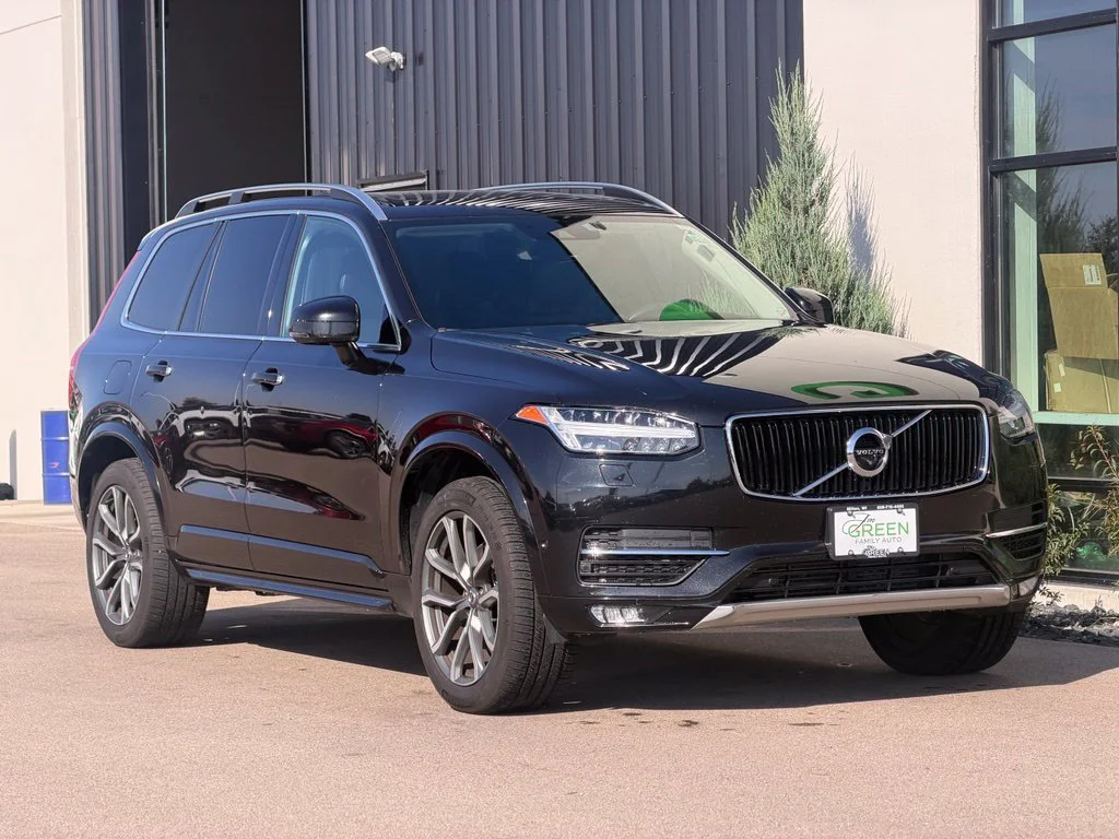 Used 2016 Black Volvo T6 Momentum image 4