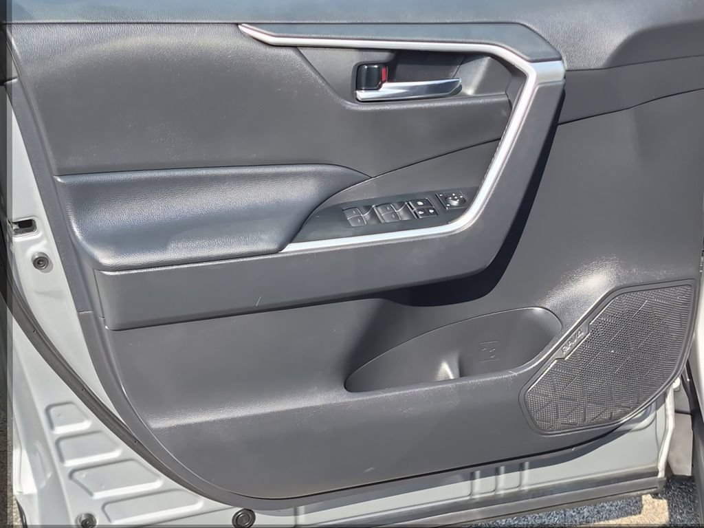 Used 2024 Silver Toyota XLE image 20