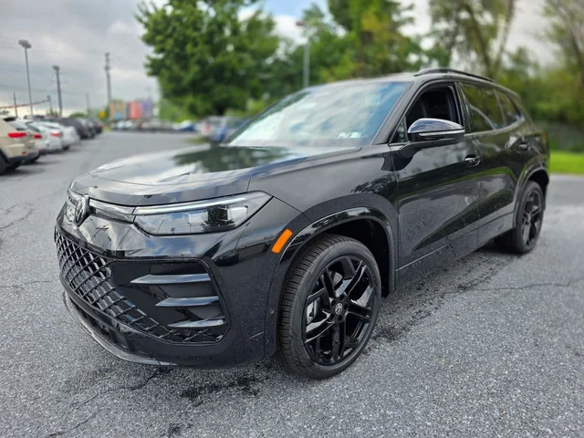 2026 Volkswagen Tiguan 2.0T SE R-Line Black