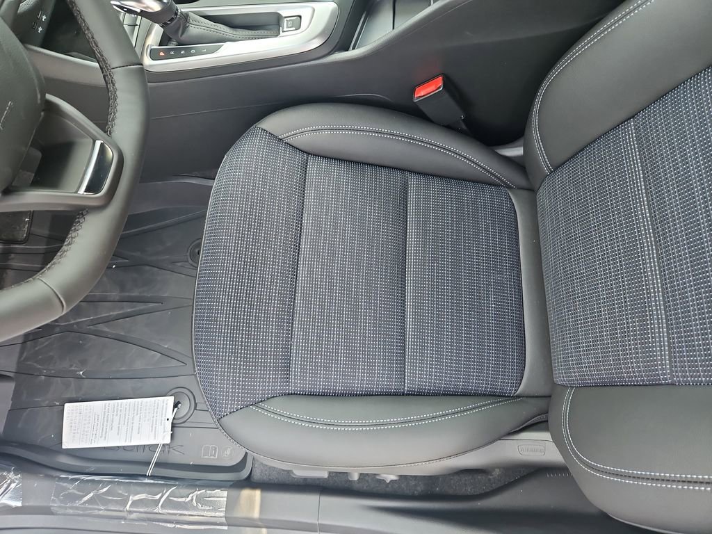 2025 Buick Envista Preferred - Photo 25