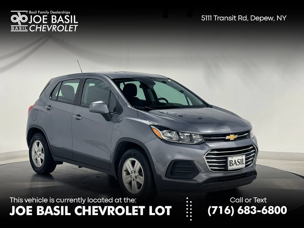 2020 Chevrolet Trax LS's photo