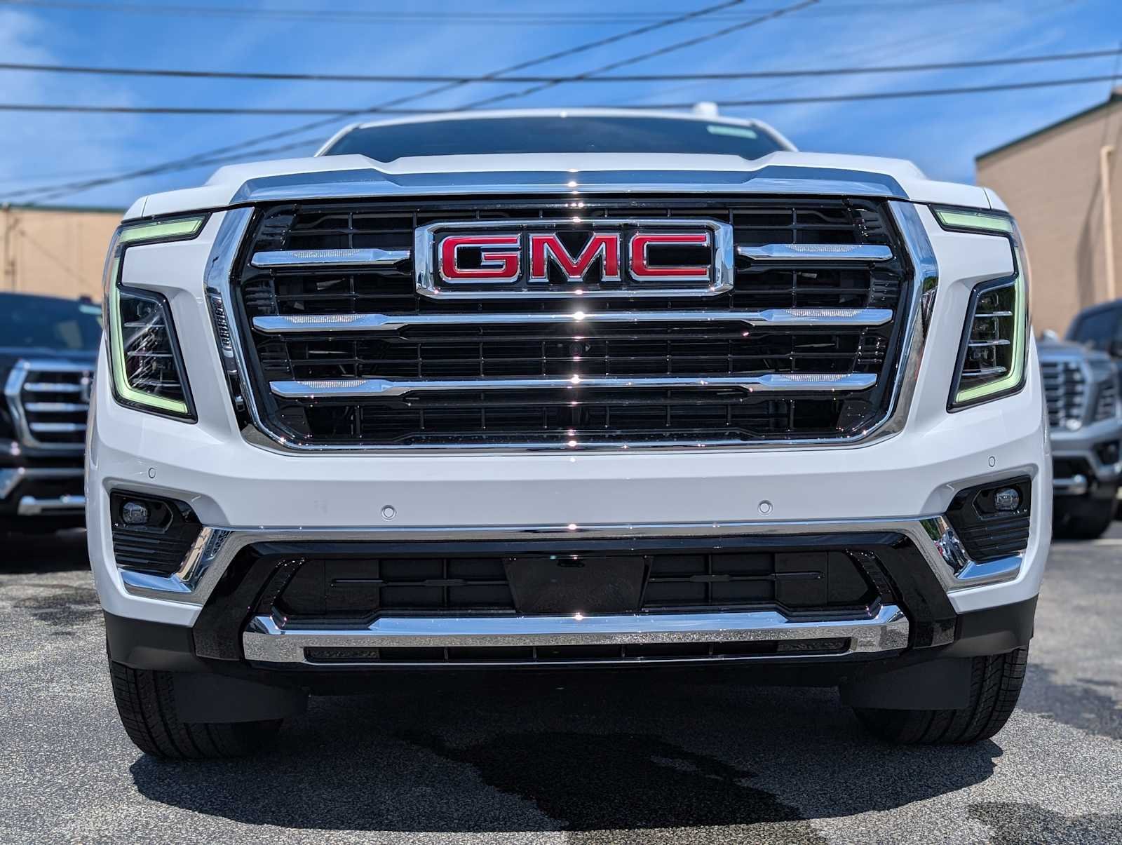 2026 GMC Yukon XL Elevation - Photo 2