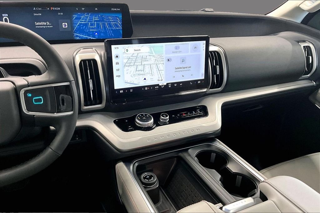 Used 2025 Gray Metallic Ford Active image 3