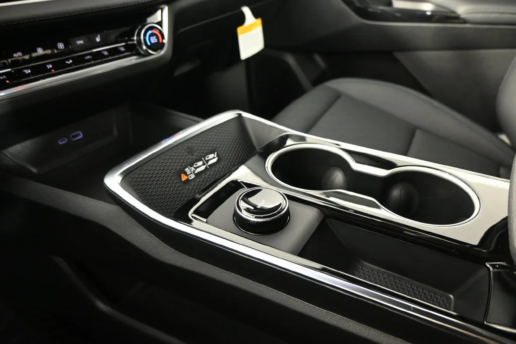2027 Chevrolet Equinox LT - Photo 29