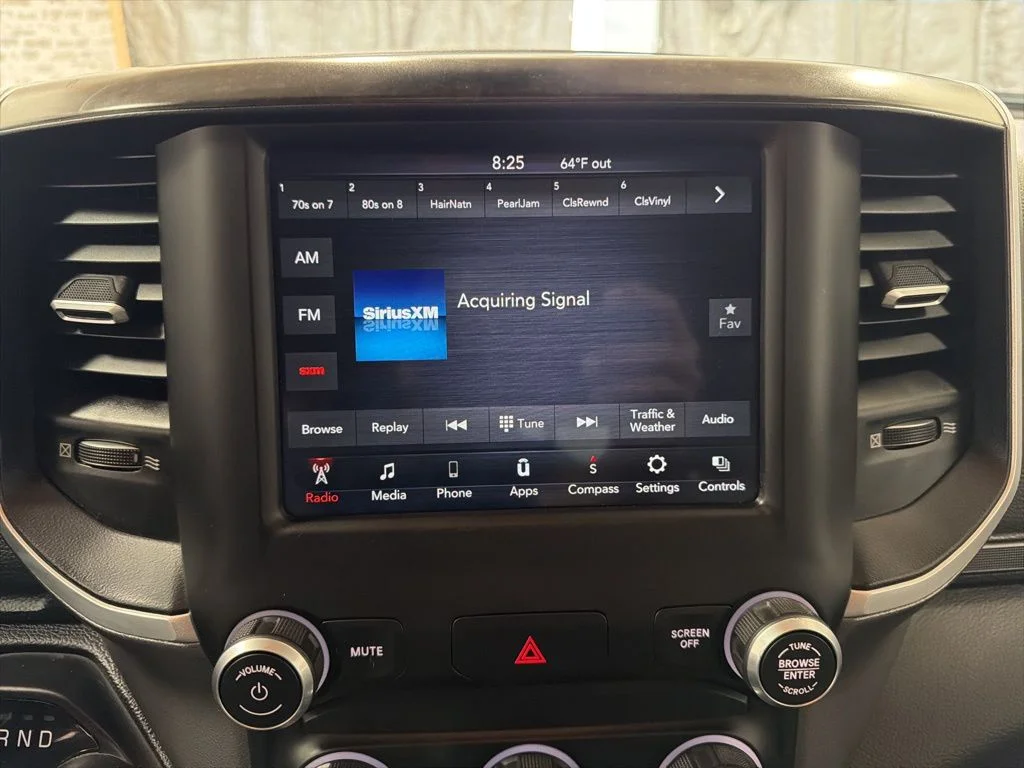 Used 2021 Blue Ram Big Horn/Lone Star image 18