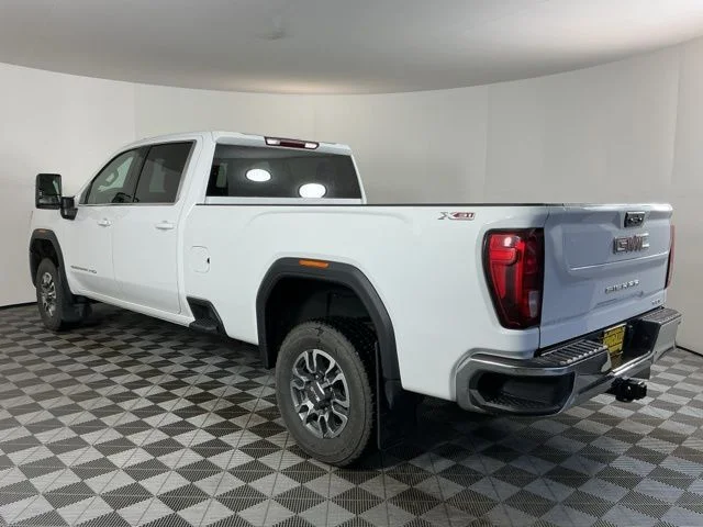 2024 GMC Sierra 3500HD SLE - Photo 6