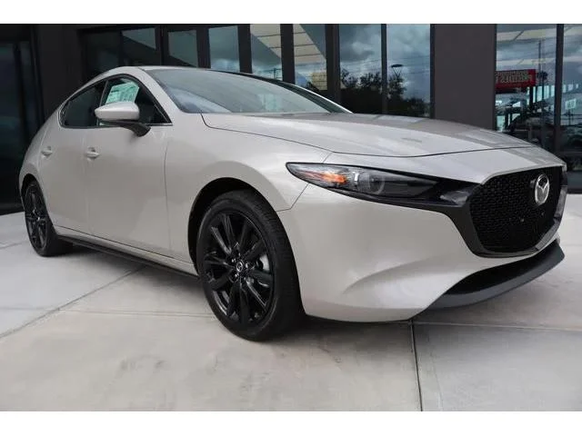 2026 Mazda CX-3 Premium MT 5-Door SKYACTIV's photo