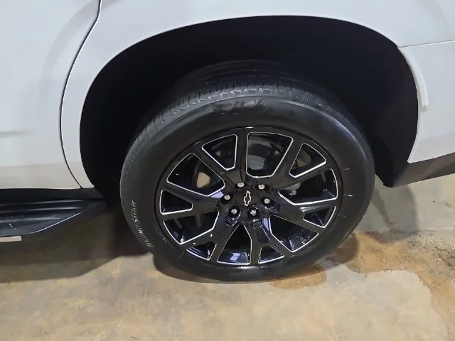 Used 2023 White Chevrolet Premier image 36