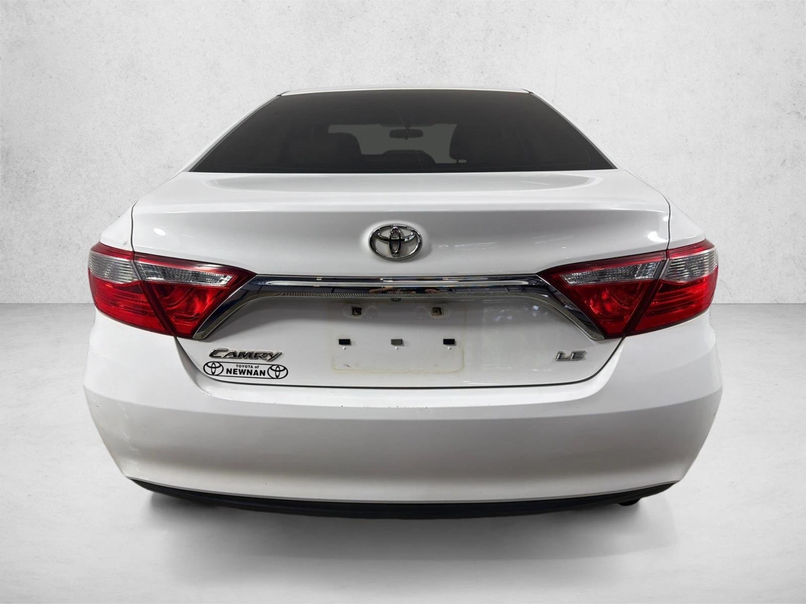 Used 2017 Super White [White] Toyota LE image 4