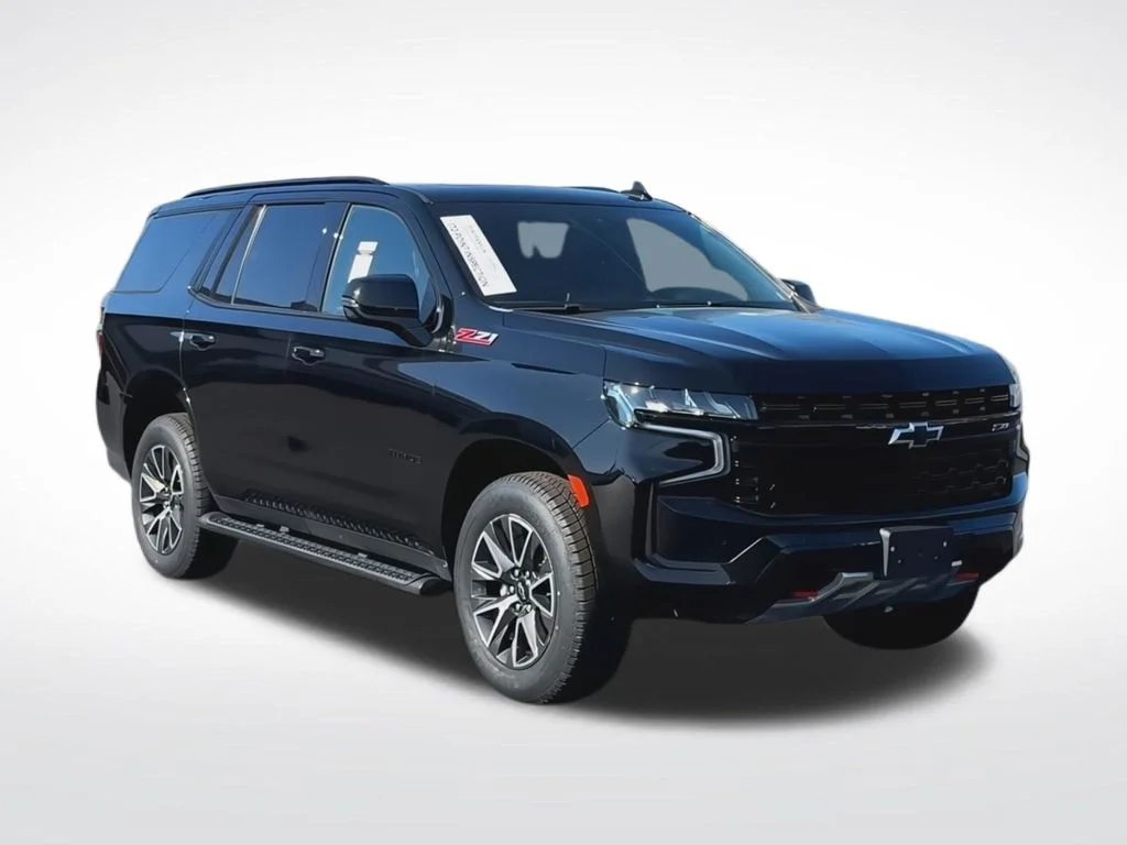 Used 2023 Black Chevrolet Z71 image 3