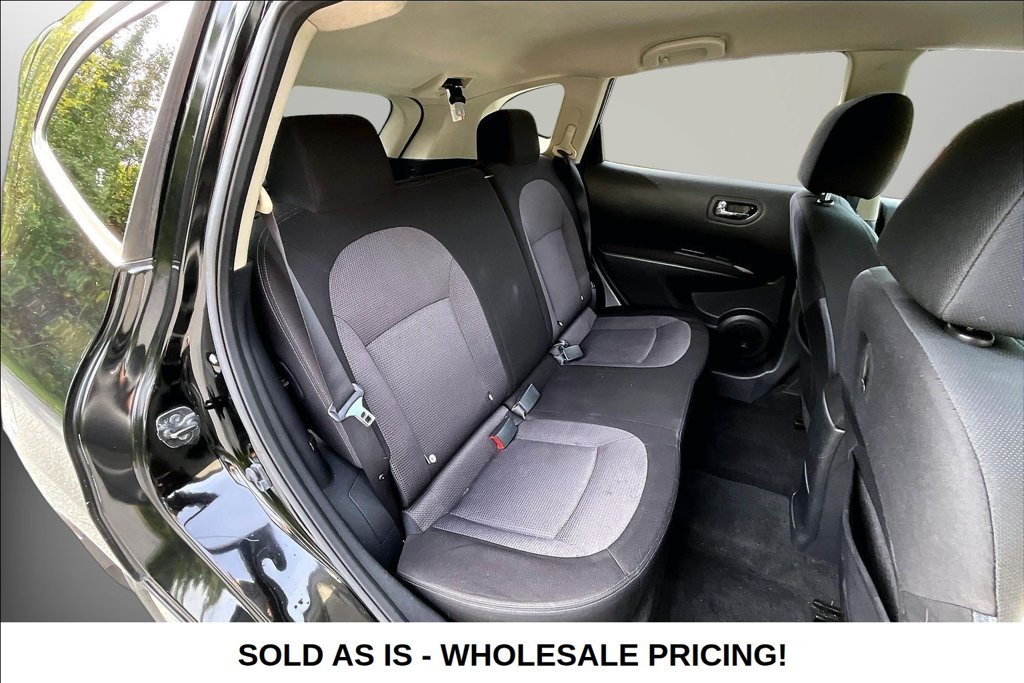 Used 2013 Black Nissan SV image 30