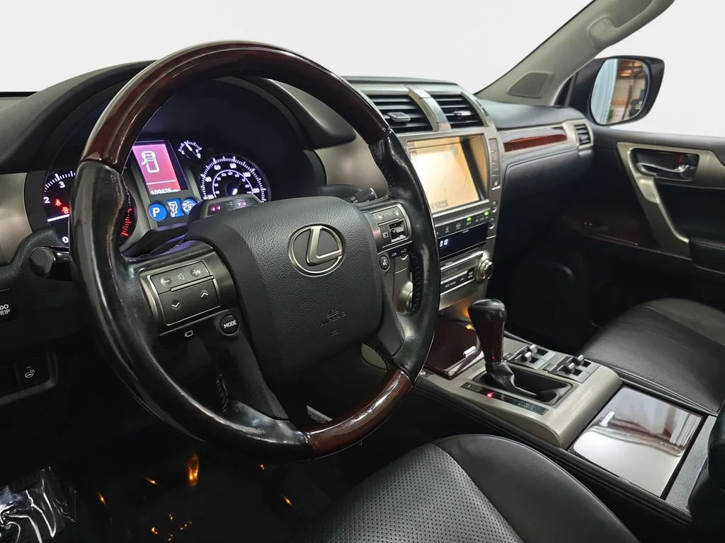 2019 Lexus GX LUXURY - Photo 18