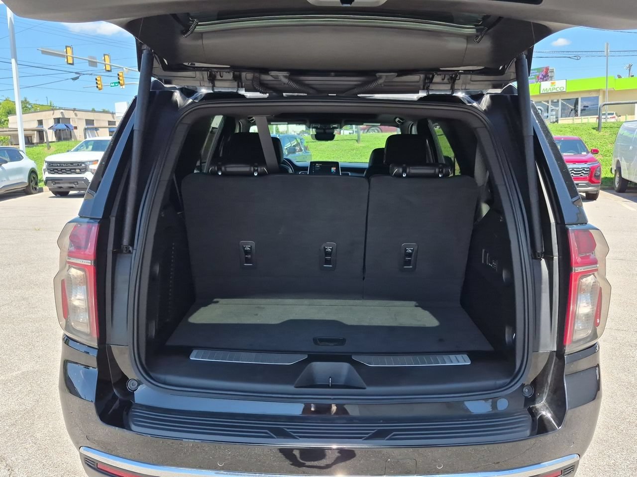 Used 2023 Black Chevrolet Premier image 27