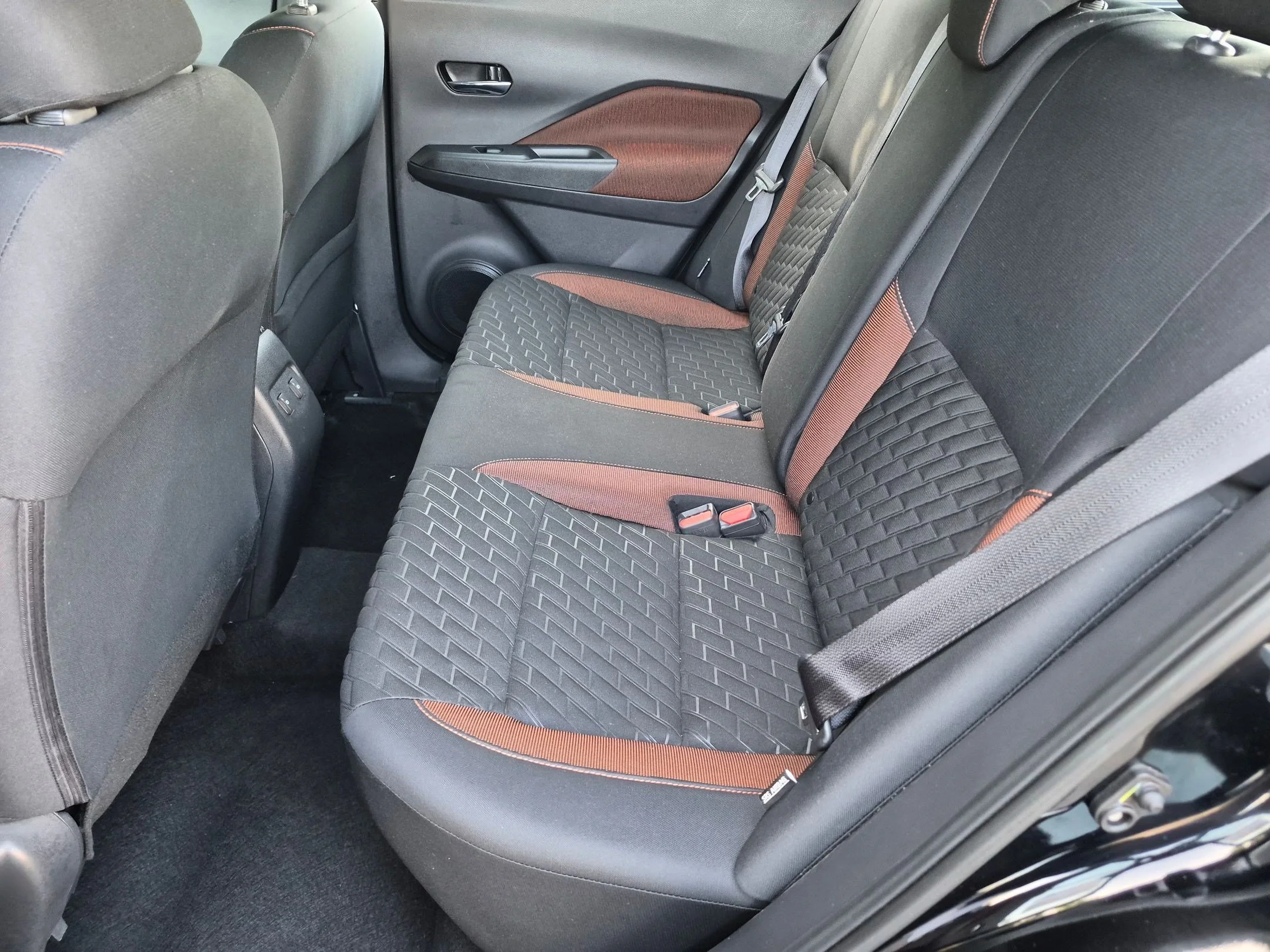 Used 2021 Super Black Nissan SR image 20