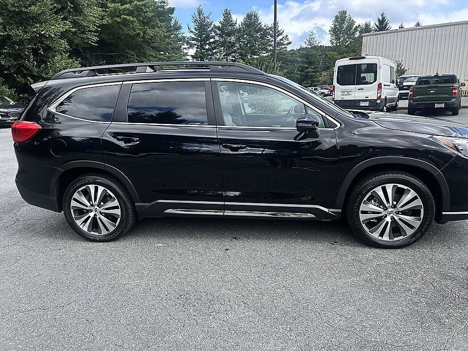 Used 2022 Crystal Black Silica Subaru Limited image 4