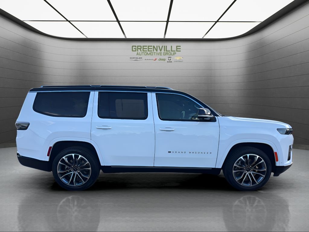New 2026 Bright White Clear-Coat Exterior Paint Jeep Summit Premium 4x4 image 6