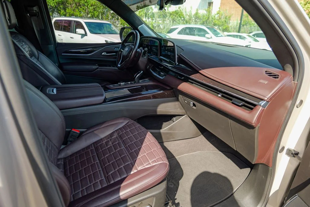Used 2024 Sandstone Metallic Cadillac Premium Luxury Platinum image 40