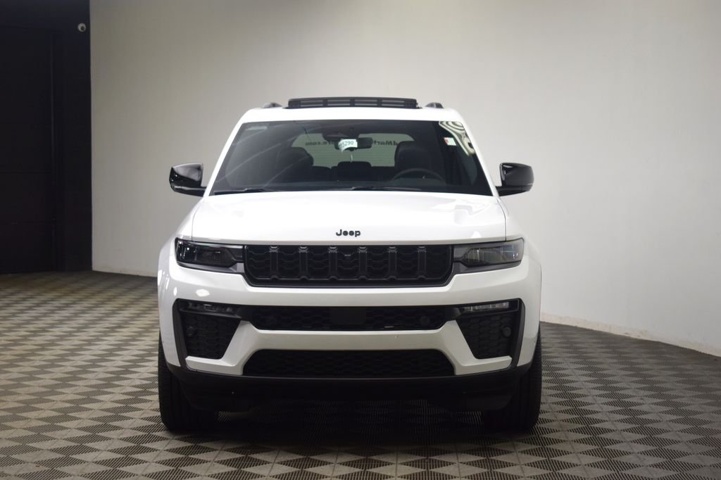 New 2026 Bright White Clear-Coat Exterior Paint Jeep  image 2