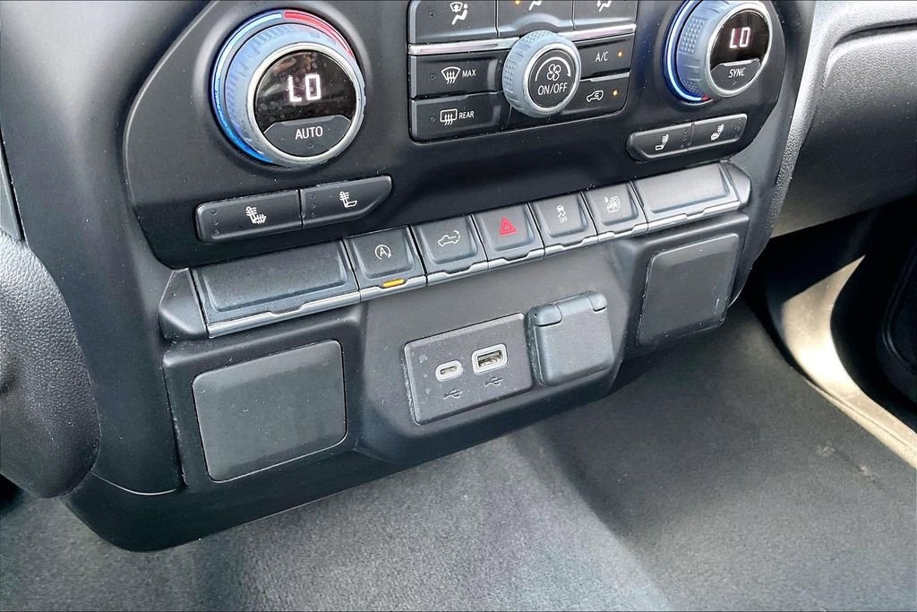 Used 2022 White Chevrolet RST image 25
