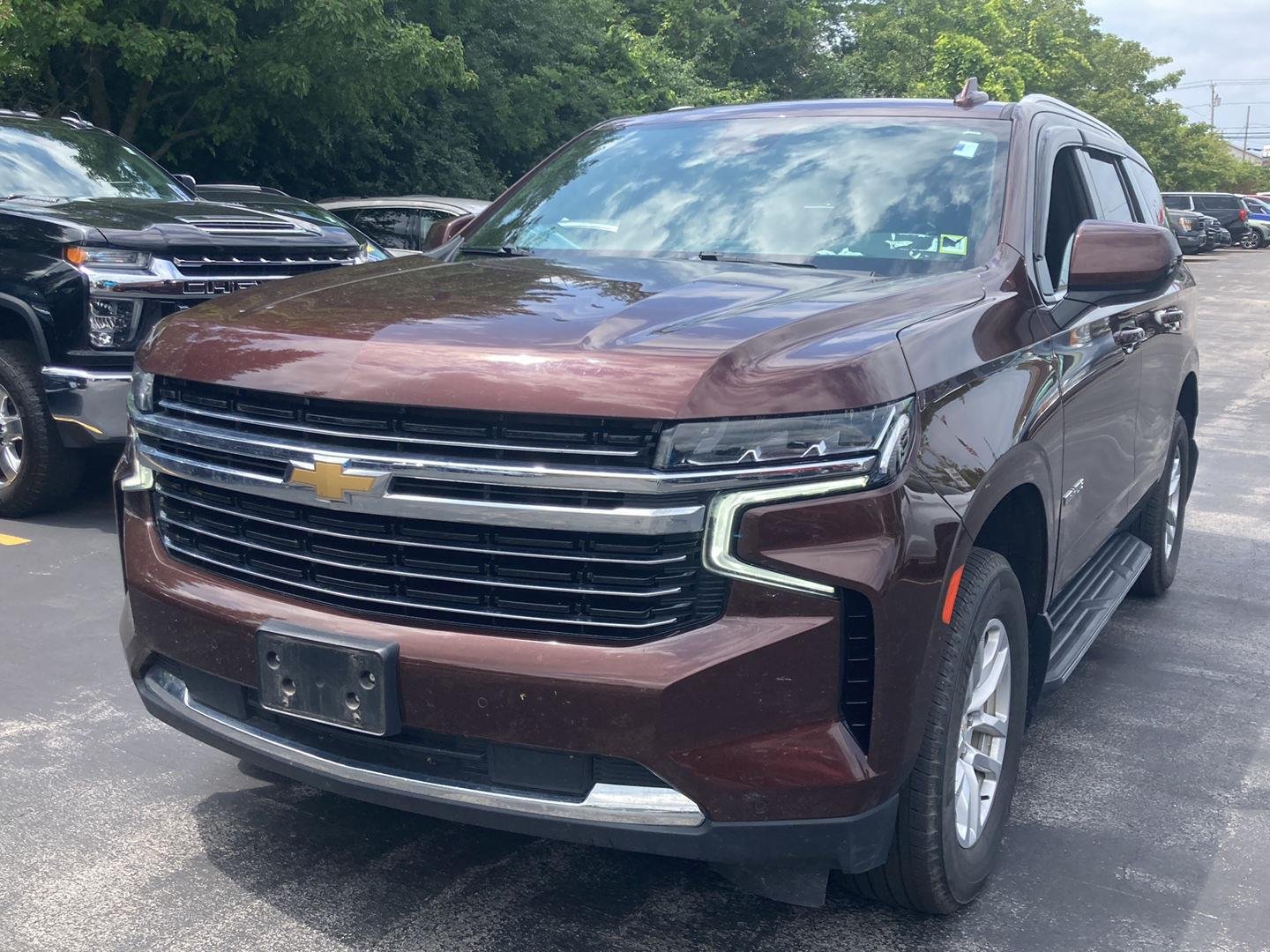 Used 2023 Auburn Metallic Chevrolet LT image 3