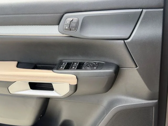 New 2026 Marsh Gray Ford Lariat® image 16