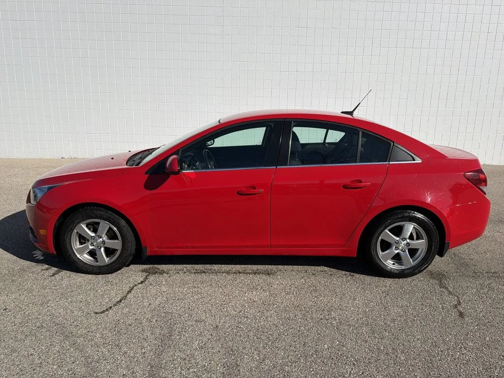 Used 2014 Red Chevrolet 1LT image 10